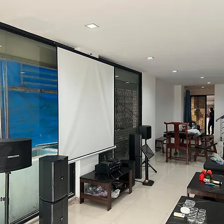 芭提雅市中心五卧六卫带ktv民宿hw Villa Pattaya