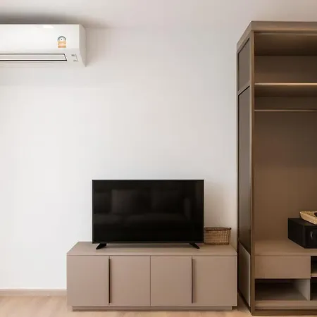 Apartment 无边泳池的高端公寓 距离海滩很近 在市中心步行街旁88 *