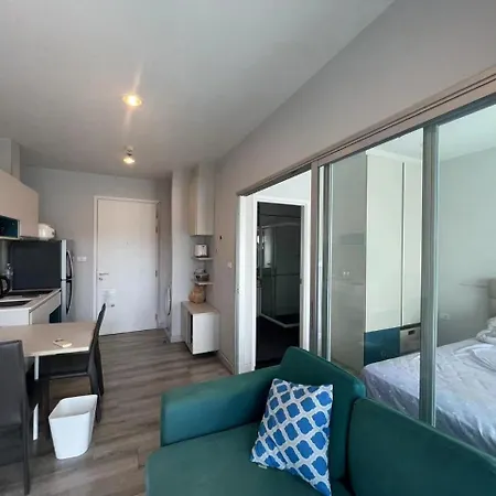 Apartment 中心海b栋12层 Pattaya