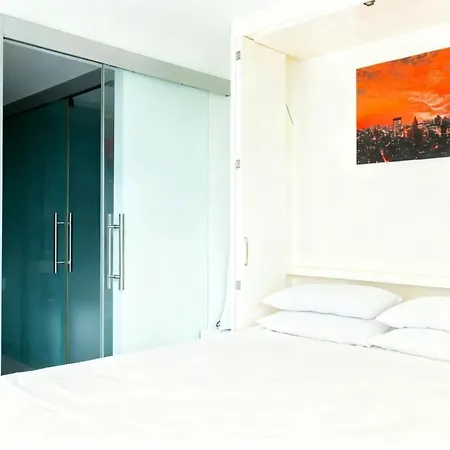芭提雅瞰海无边泳景泳池健身房公寓 直达海滩椰子树旁 Apartment