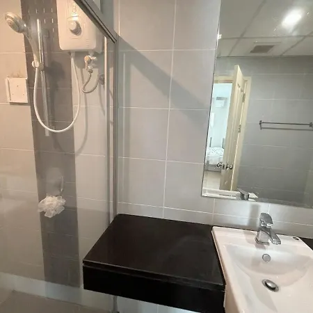 Apartment 芭提雅市中心大空间公寓酒店预定 城景健身房泳池舒适型公寓 日租周租月租灵活 Pattaya
