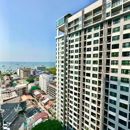 The Base 市中心豪华公寓a15 อพาร์ทเม้น Pattaya