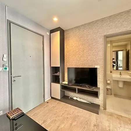 The Base 市中心豪华公寓a15 Pattaya