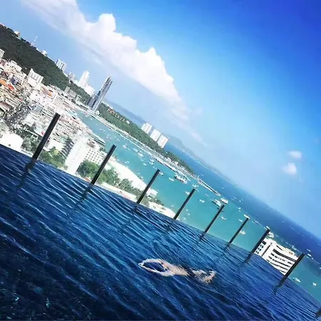 อพาร์ทเม้น 芭提雅市中心海景双卧室 步行街酒吧商场海滩步行几分钟可到