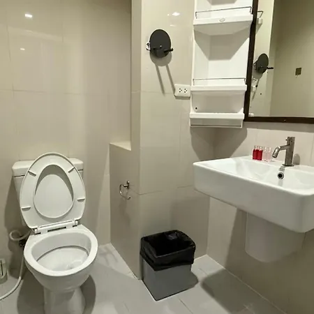 Apartment 22芭提雅市中心2卧室套房 海景无边泳池 繁华街道 *
