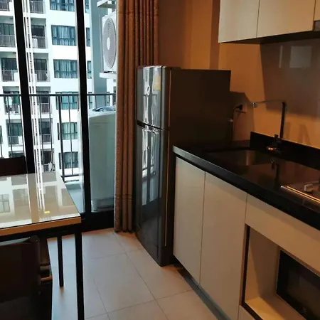 Apartment 芭提雅中心地区 The Base 高档公寓酒店 *