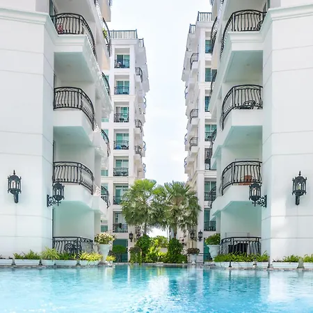 芭提雅市中心高端泳池花园公寓 椰子树下步行街旁 Apartment Pattaya