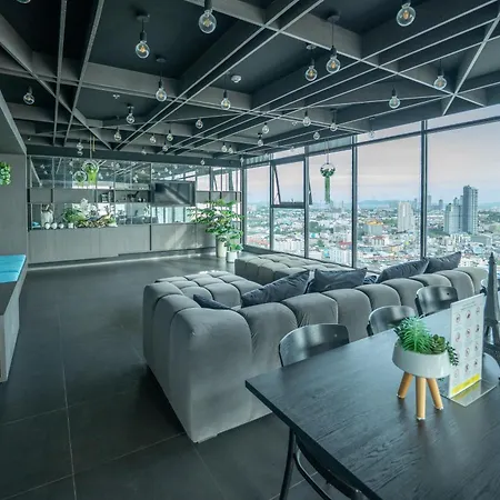 Apartment The Base 市中心公寓