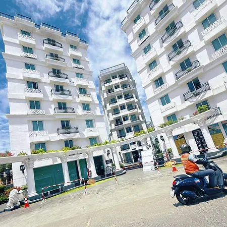 芭提雅市中心高端泳池花园公寓 椰子树下步行街旁 Apartment Pattaya