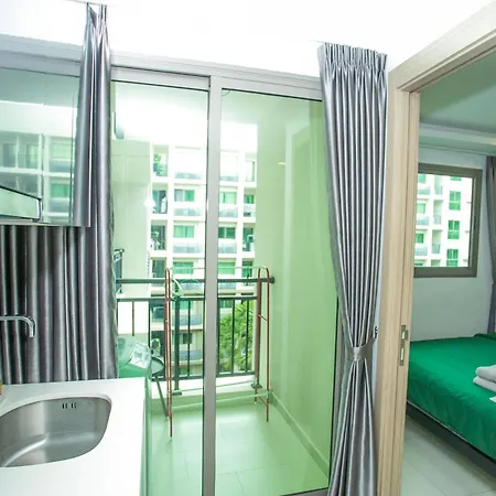 Apartment 阿卡迪亚海滩大陆 Pattaya