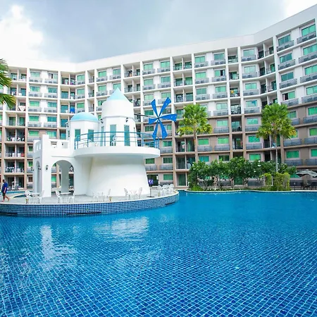 阿卡迪亚海滩大陆 Apartment Pattaya