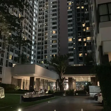 The Base芭提雅市中心 出门商场711海滩 泼水节最热闹地方 Apartment