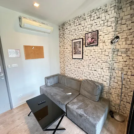 芭提雅中心地区 The Base 高档公寓酒店 * Pattaya