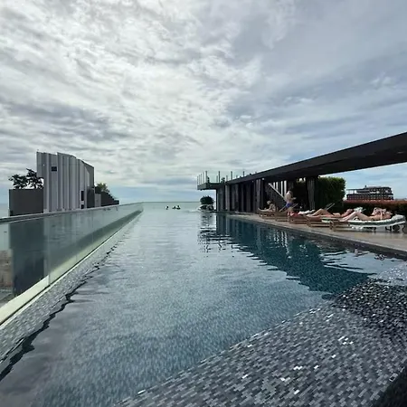 Apartment 22芭提雅市中心2卧室套房 海景无边泳池 繁华街道 Pattaya