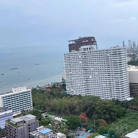网红公寓thebasc * Pattaya