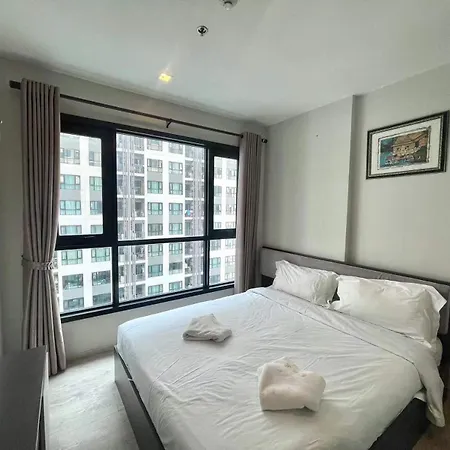Apartment The Base芭提雅市中心 出门商场711海滩 泼水节最热闹地方 *