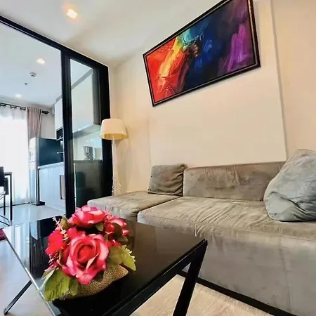 The Base芭提雅市中心 出门商场711海滩 泼水节最热闹地方 Pattaya