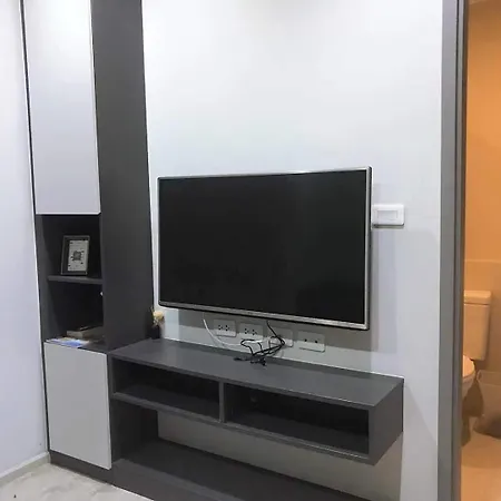 芭提雅中心地区 The Base 高档公寓酒店 Apartment