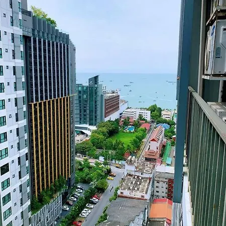 อพาร์ทเม้น 芭提雅市中心海景双卧室 步行街酒吧商场海滩步行几分钟可到 *
