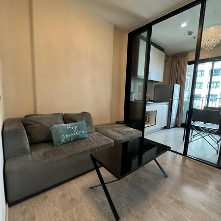 芭提雅中心地区 The Base 高档公寓酒店 Apartment *