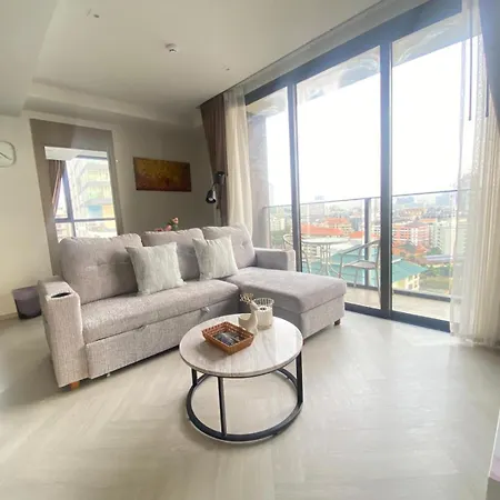 Exclusive High Floor 2 Bed Sea View Luxury * Pattaya