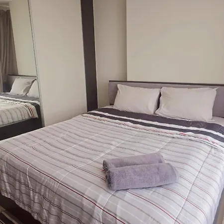 The Base Pool View Fast Wifi 5 Min Walk To By Lees อพาร์ทเม้น Pattaya