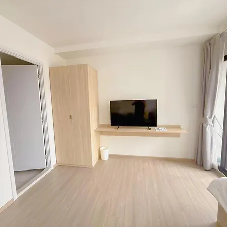อพาร์ทเม้น Vay 1 Downtown Cozy *