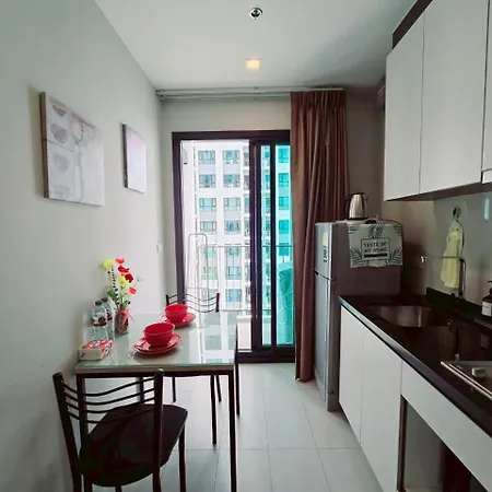The Base Pool View Fast Wifi 5 Min Walk To By Lees * Pattaya