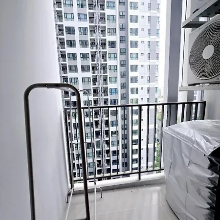 The Base Pool View Fast Wifi 5 Min Walk To By Lees อพาร์ทเม้น Pattaya