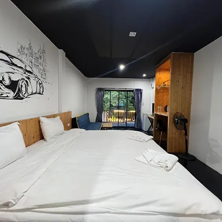 Nine Blue Rooms * Pattaya