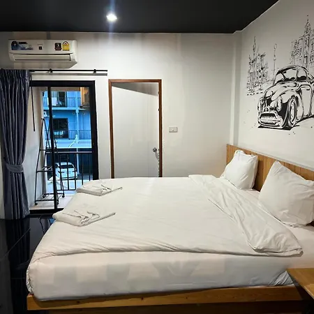 Nine Blue Rooms Hotel