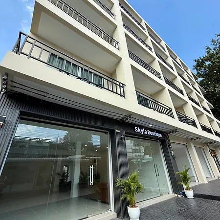 โรงแรม Skyla Boutique 3*