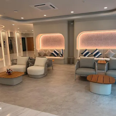 Aston Hotel