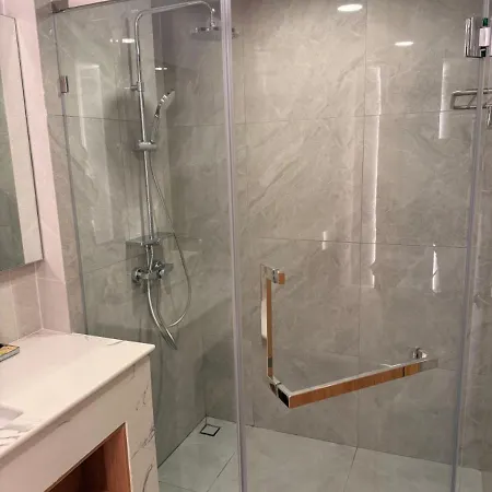 Hotel Aston 3*