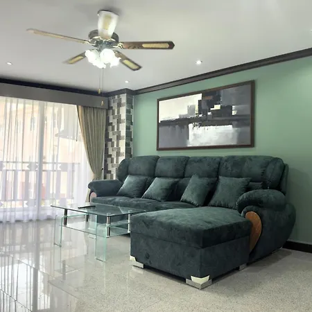 วันหยุดที่บ้าน Spacious 2br - 3 Balconies Views *