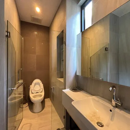 Inara In The Center Of Pattaya-4 Bedrooms 5 Bathrooms-billiards Table And Swimming Pool For A Relaxing วิลล่า Pattaya