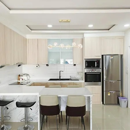 3br Pool Access Patumnak Hill
