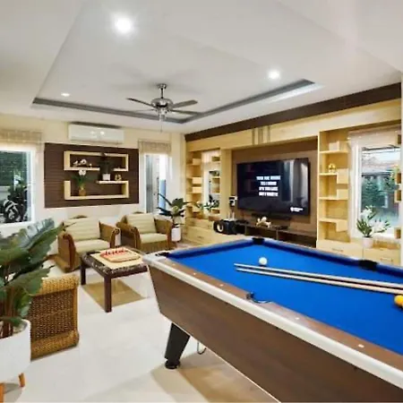 Savan Pool Lagoon Pattaya