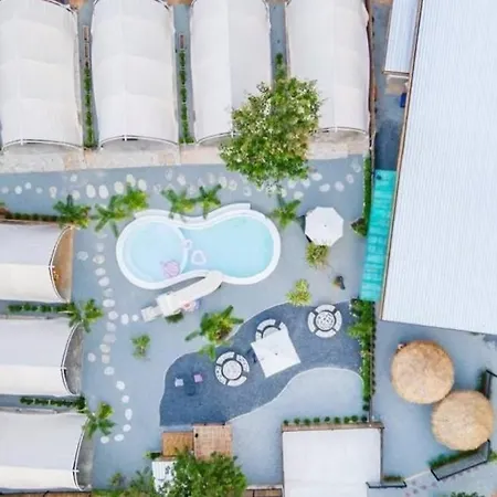Kingdom Glamping *