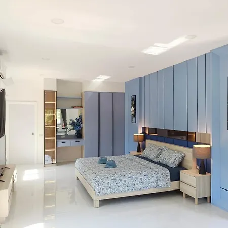 3br Pool Access Patumnak Hill * Pattaya