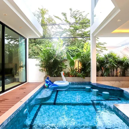 วิลล่า Indiluxe Pool Pattaya