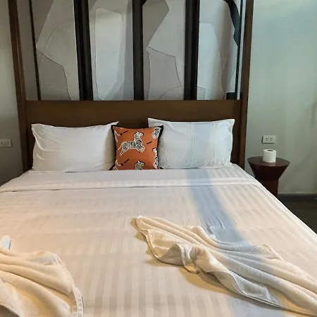 วิลล่า Inara In The Center Of Pattaya-4 Bedrooms 5 Bathrooms-billiards Table And Swimming Pool For A Relaxing