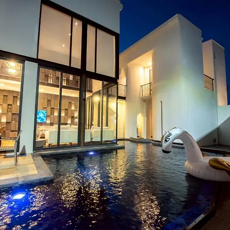 Maya Pool Inara วิลล่า *