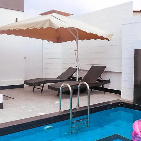 Indiluxe Pool *