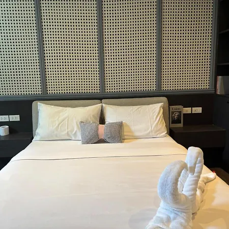 Inara In The Center Of Pattaya-4 Bedrooms 5 Bathrooms-billiards Table And Swimming Pool For A Relaxing Pattaya