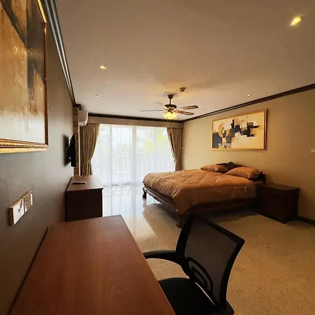 Spacious 2br Corner - Garden View Balcony - Royal Hill Pattaya