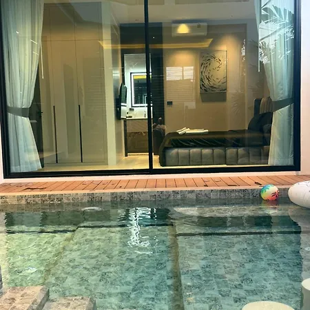 วิลล่า 5-bed Luxury Pooljacuzzi 5 Min To Walkingst Pattaya