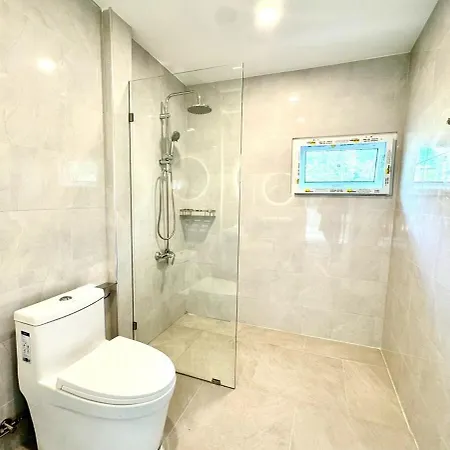 Sunset 30m To 4br Villa