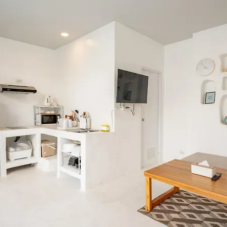 Sava House, Koh Larn *