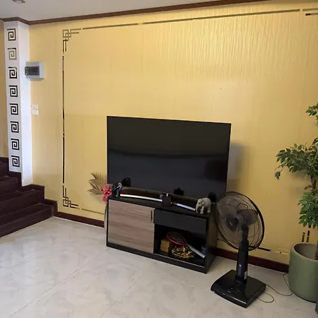 Homestay The Versace House Pattaya